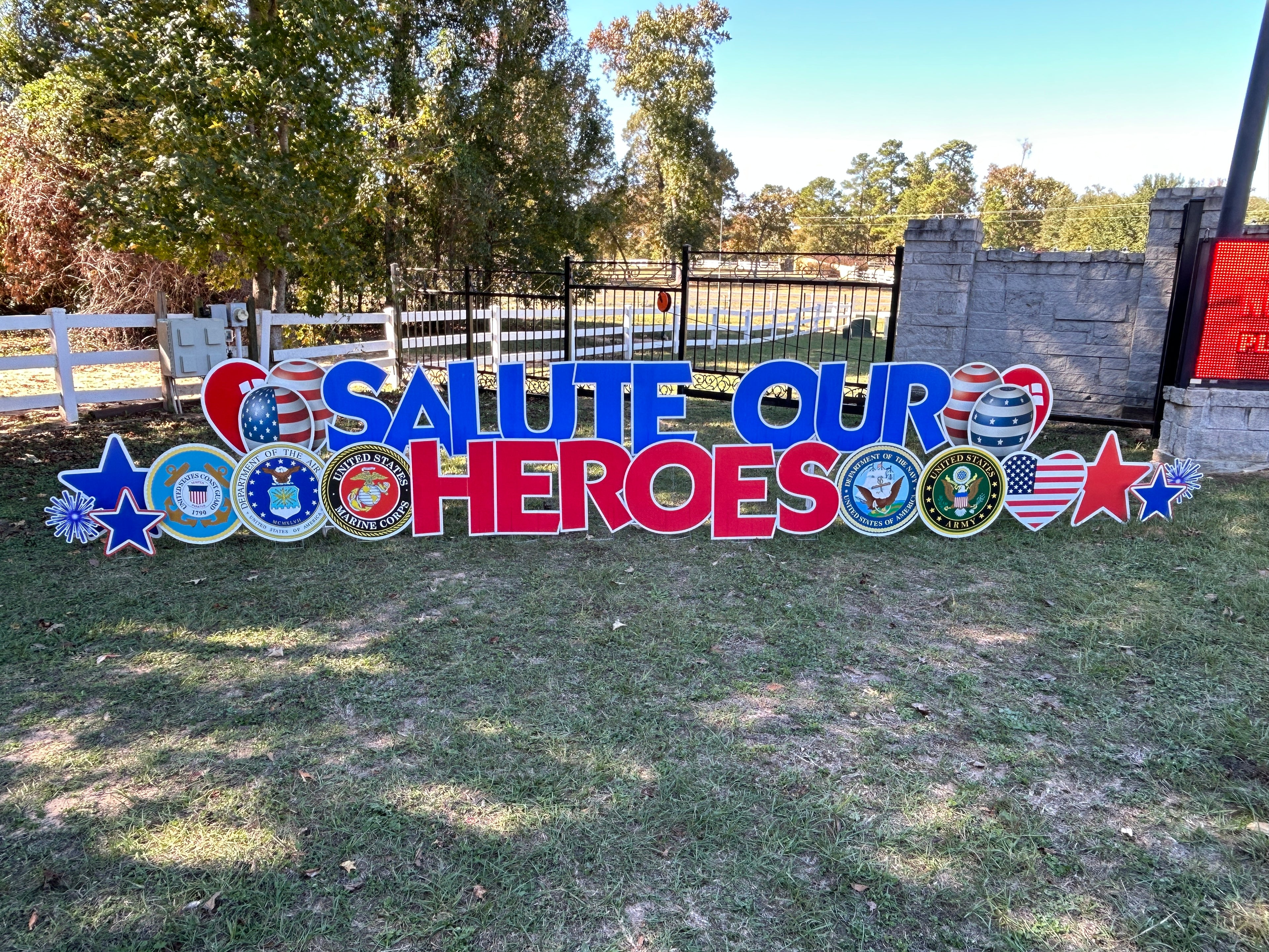 veteran's day yard card in Montgomery, TX