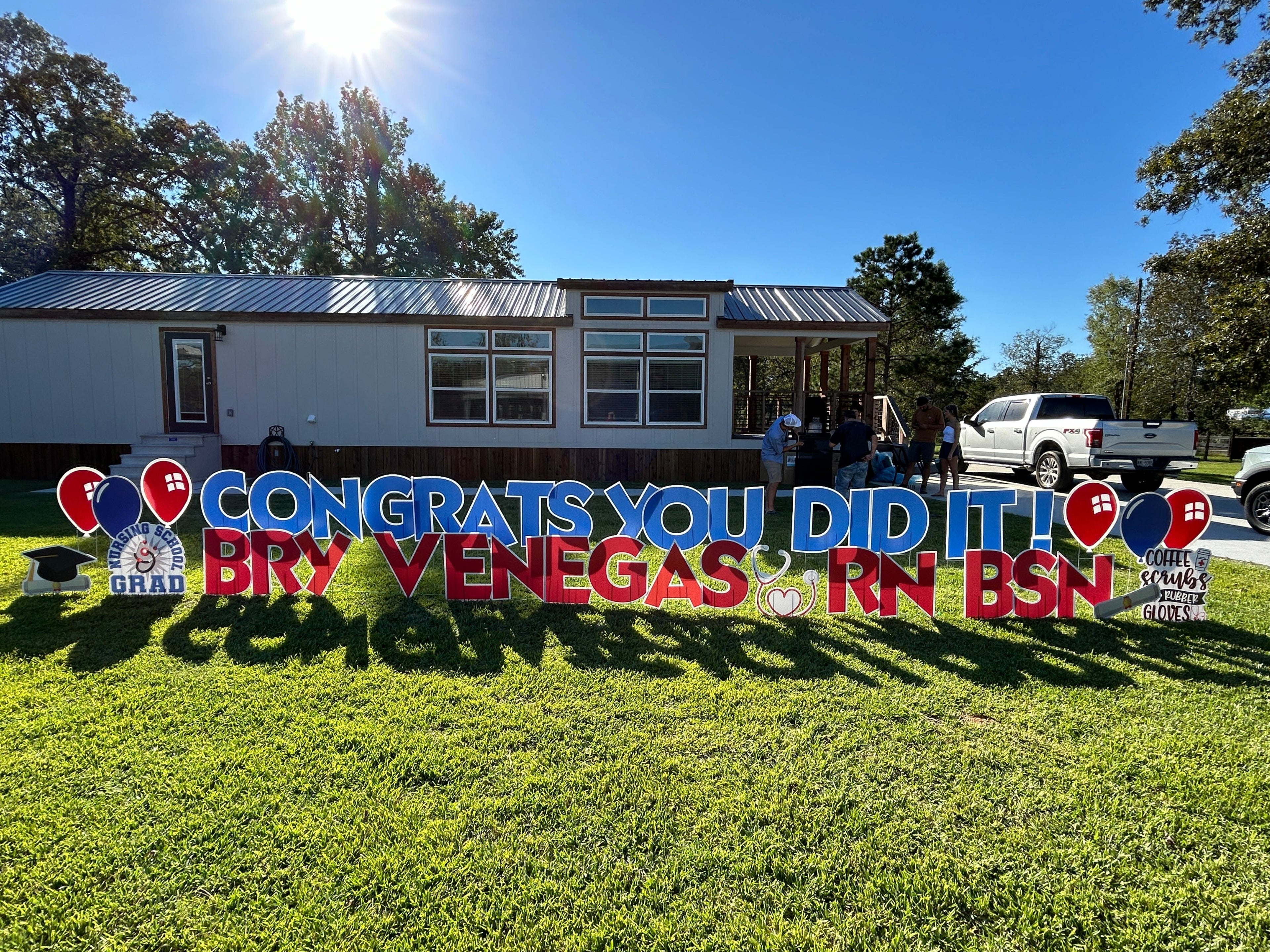 custom phrase yard card rental in Montgomery, TX