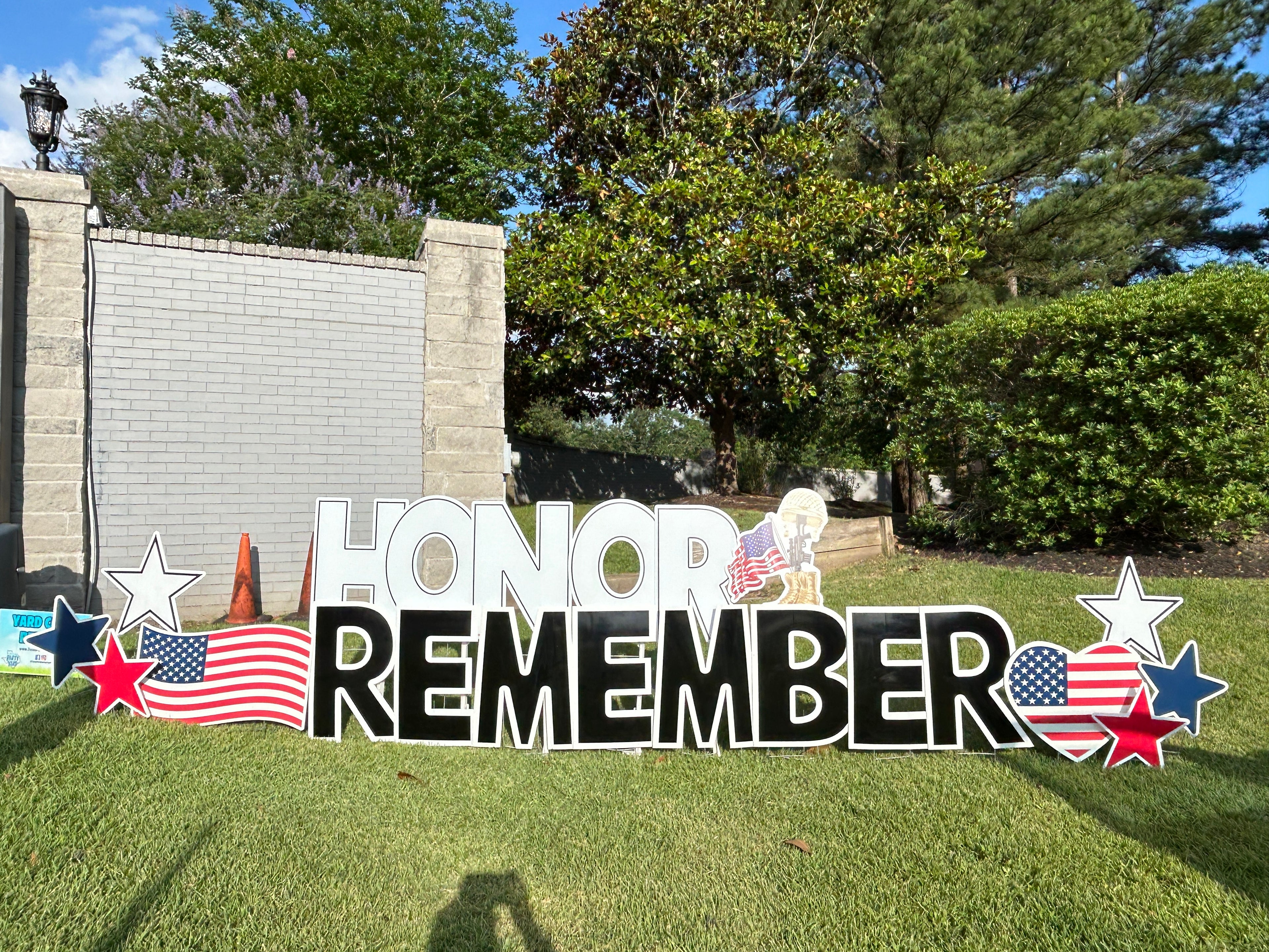 memorial day yard sign rental in Conroe, TX